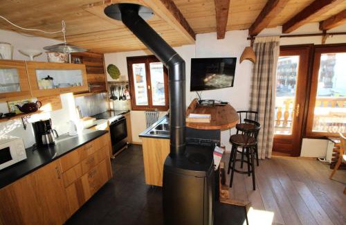 Les Almes Ski Chalet | Chalet Bobech - Chalet traditionnel décor bois, très chaleureux et convivial. MAE-3379