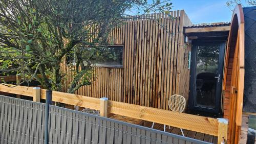 Le Puy-en-Velay Ski Chalet | Chalet bois pour 2 avec balnéo