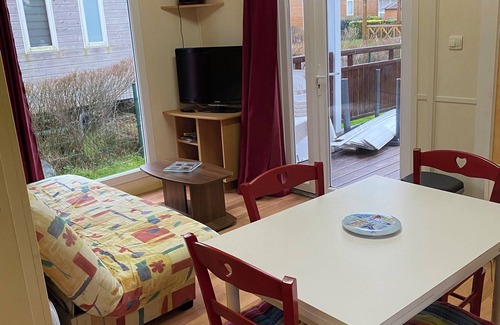 Grandcamp-Maisy Ski Chalet | Chalet Bord de mer Proche des Plages du Débarquements. Animaux Acceptés