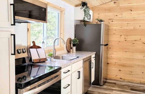 Cheticamp House | Chalet Bouleau Vacation Home