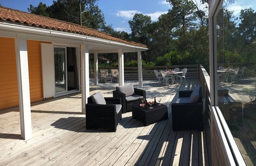 Le Porge Ski Chalet | Chalet-Comfort-Private Bathroom-Terrace-Village 4 étoiles