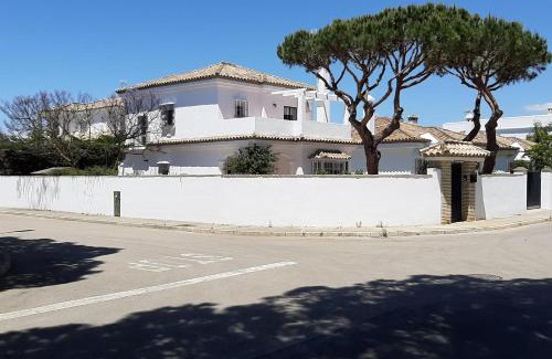 Poblado de Sancti Petri House | Chalet con piscina a 300 m del mar