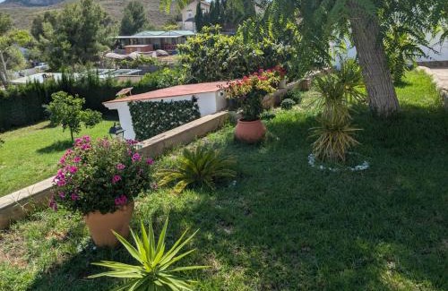 Turis House | Chalet con piscina, barbacoa y jacuzzi en Valencia