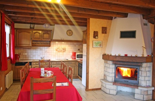 Rochesson Cottage | Chalet confortable près de Gérardmer avec cheminée, WiFi et garage, idéal pour familles et groupes