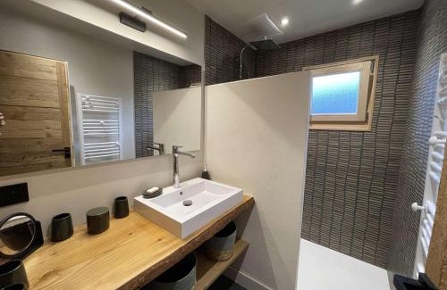 Beaufort Ski Chalet | Chalet contemporain 8 pers, 4 chambres, vue sur montagnes, parking, près village - FR-1-342-243