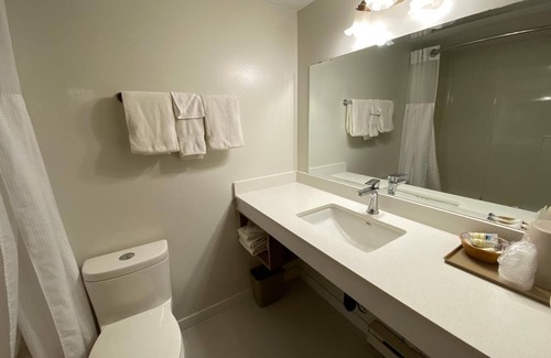 Valemount Hotel | Chalet Continental