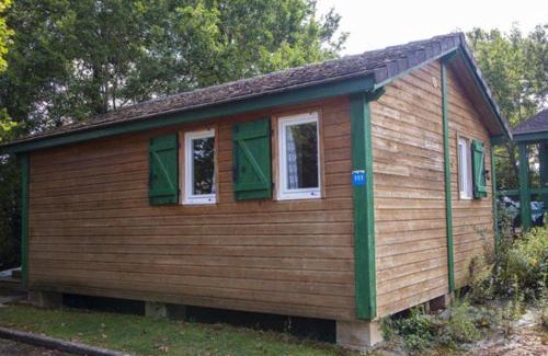 Naucelle Other | Chalet cosy avec terrasse à Naucelle - Emplacement idyllique - API-1-52-380