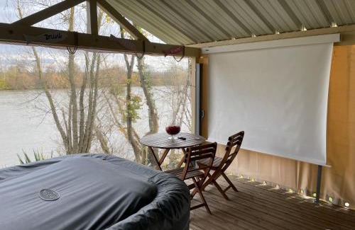 Carrieres-sous-Poissy Ski Chalet | Chalet cosy bord de Seine 30min paris