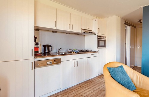 Zuideinde House | Chalet "De Kleine Belter" is a beautiful chalet for up to four guests.