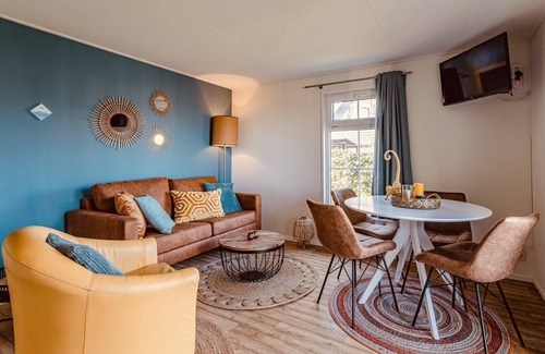 Zuideinde House | Chalet "De Kleine Belter" is a beautiful chalet for up to four guests.