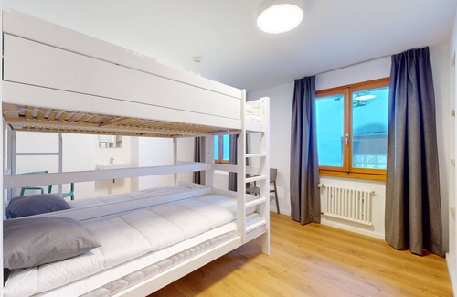 Les Mayens-de-Sion Bed & Breakfast | Chalet de l'Ours AUTHENTIC Étage Valérie 12 pers