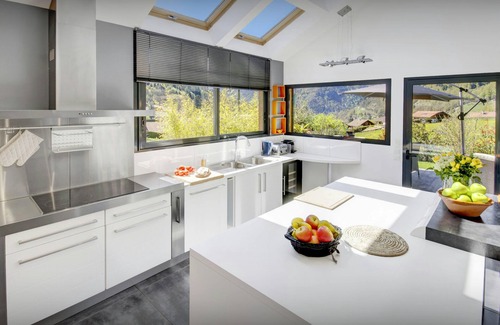 Thones Ski Chalet | Chalet de Rollon - mountain home for 9, hot tub & office - OVO Network