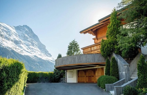 Grindelwald Apartment | Chalet dream with a view of the Eiger