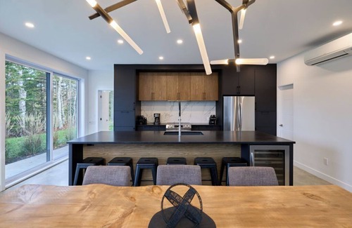 Mauricie Ski Chalet | Chalet du Barrage spa, Trois-Rives