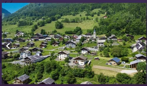 Bonnevaux Ski Chalet | Chalet du Bonheur