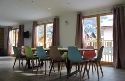 Valloire Ski Chalet | Chalet entier au centre de Valloire - hiver & été