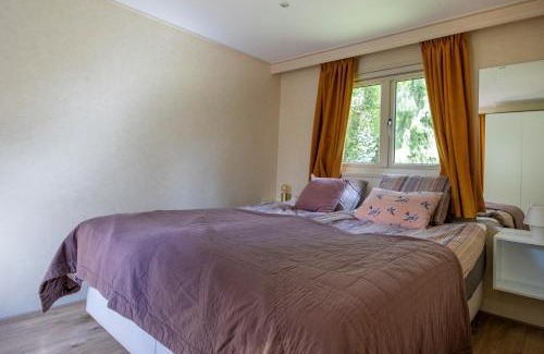 Vorden Ski Chalet | Chalet Enzerinck - rustig, comfortabel en knus chalet in het bos 2p