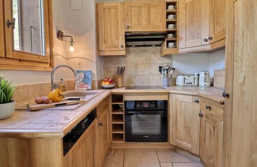Morzine Ski Chalet | Chalet Eveleen - Cocon cosy à Morzine, proche activités de montagne et télécabine de Nyon - FR-1-627-23