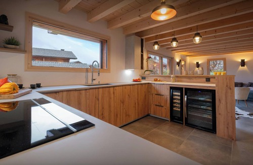 Samoens Ski Chalet | Chalet Evonyx - family mountain holiday 12p with spa - OVO Network