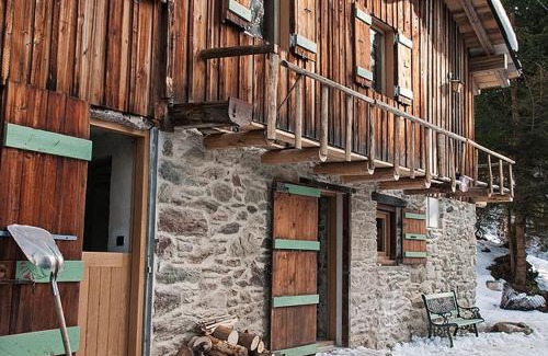 Saint-Gervais-les-Bains Ski Chalet | Chalet F'net chalet de charme stylish cosy insolite