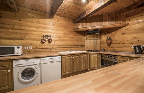 Peisey-Nancroix Ski Chalet | CHALET FARM LA LAITERIE 200m walking to ski lift Peisey-Vallandry PARADISKI