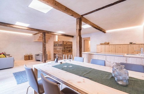 San Martino in Passiria House | Chalet “Ferienhaus im Stadl” with Mountain View, Wi-Fi, Sauna, Terrace & Garden