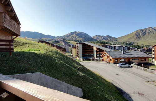 Plagne Soleil Ski Chalet | Chalet for 11 at Les Chalets des Alpages, Ski-In/Ski-Out with Garage