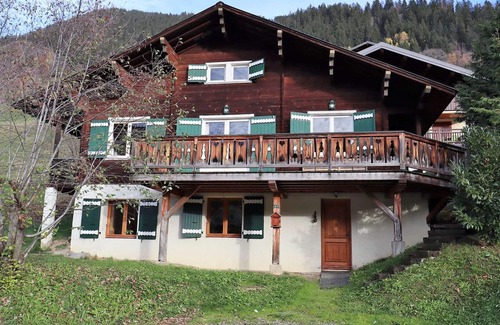 Beaufort Ski Chalet | Chalet for 14 with terrace in the heart of Arêches-Beaufort