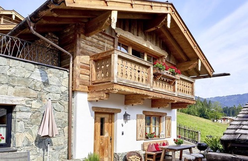 Hundsdorfl Apartment | Chalet for 6-9 people (3 bedrooms, 3 bathrooms) - Almdorf Flachau and Promi Alm