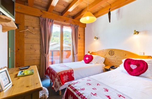 Les Gets Hotel | Chalet Hôtel Aiguille Blanche