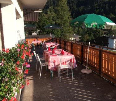 La Clusaz Hotel | Chalet-Hôtel du Borderan