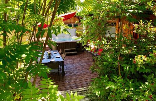 Chamonix-Mont-Blanc Ski Chalet | Chalet Hideaway 2