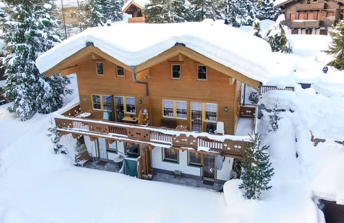 Hochkrimml House | Chalet Hochkrimml with sauna on the ski slope