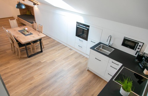 Gaißach Ski Chalet | Chalet 'Hochsitz' with Mountain View, Wi-Fi and Air Conditioning