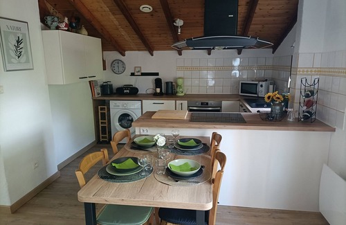 Anould Ski Chalet | Chalet Ida in its green setting between Gérardmer and Alsace