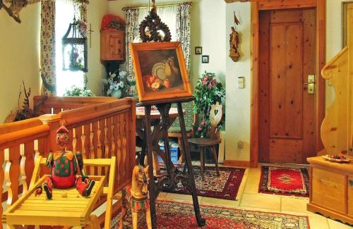 Dienten am Hochkoenig Apartment | Chalet in Dienten with Ski-In Access & Pool