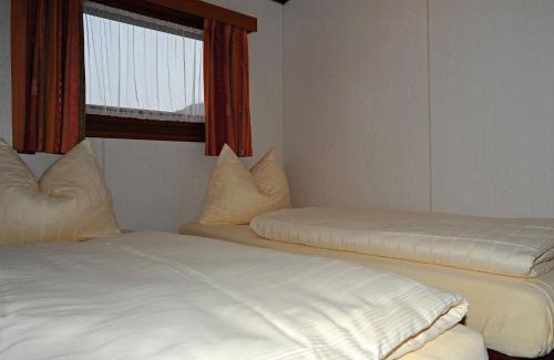 Ferienhausgebiet Hillenseifen Ski Chalet | Chalet in Gerolstein near Forest Trails