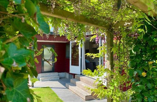 Bruggenmors House | Chalet in Sint Maartenszee near Sandy Beach