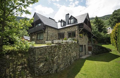 Vielha e Mijaran House | Chalet in Vielha near Baqueira Ski Resort