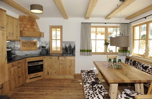 Wagrain Ski Chalet | Chalet in Wagrain with sauna and swimming pond