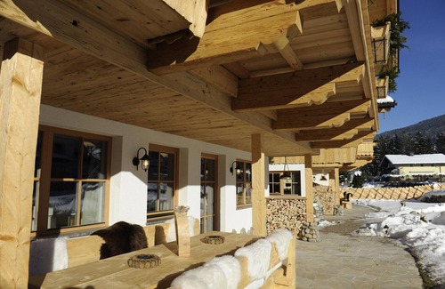 Wagrain Ski Chalet | Chalet in Wagrain with sauna and swimming pond