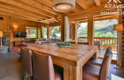 Le Grand-Bornand Ski Chalet | Chalet indépendant 4* pour 8 pers, 4 chambres, cheminée, cuisine équipée, Wifi, parking - FR-1-391-8