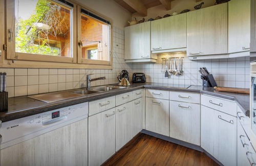 Manigod Ski Chalet | Chalet Isatys - family alpine stay for 9 with great views - OVO Network
