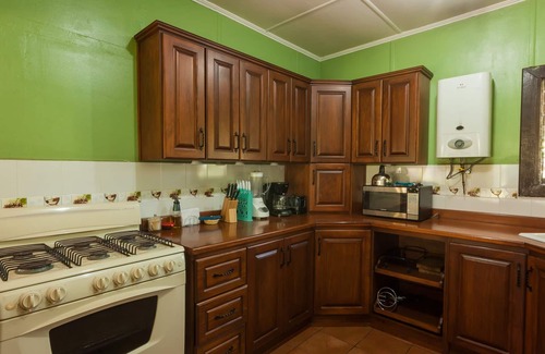 Panajachel House | CHALET "JUCANYA", *100% SANITIZED*