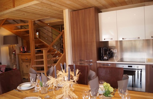 Montgenevre Apartment | CHALET K Luxury 8 people in Montgenevre on tracks was winter with spa and pool