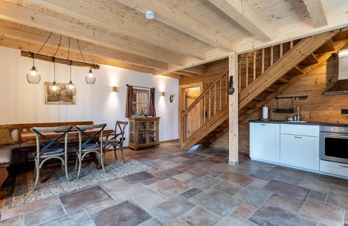 Reit im Winkl Ski Chalet | 'Chalet Kaisereck' with Terrace & Wi-Fi