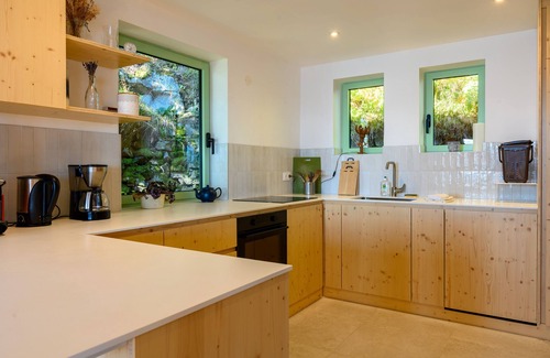 Muhlbach-sur-Munster Ski Chalet | Chalet 'La Rocaille' with Mountain View, Private Terrace and Wi-Fi