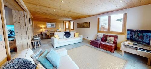 Meribel-Mottaret Apartment | Chalet La Grande Ourse Meribel - superior duplex apartment