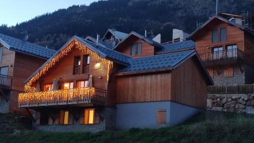 Vaujany Ski Chalet | Chalet Le Refuge