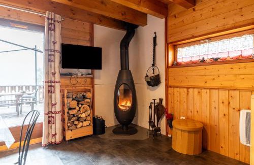 Notre-Dame-du-Pre Ski Chalet | Chalet Les Skieurs